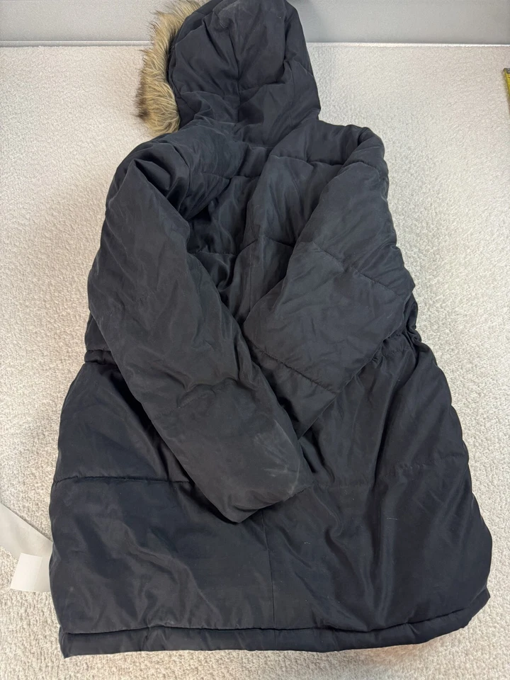 Chaqueta acolchada resistente al agua con capucha de piel sintética negra L Abercrombie & Fitch para mujer Foto 2 de 4