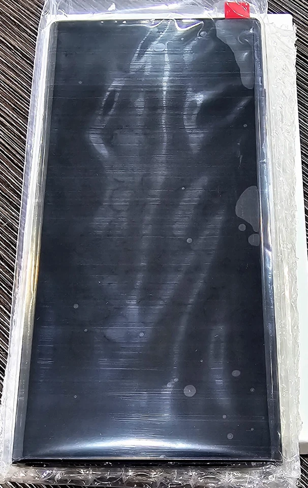 Pantalla táctil Ultra LCD Samsung Galaxy S22 OEM con marco - (SM-S908U) OLED Foto 2 de 2