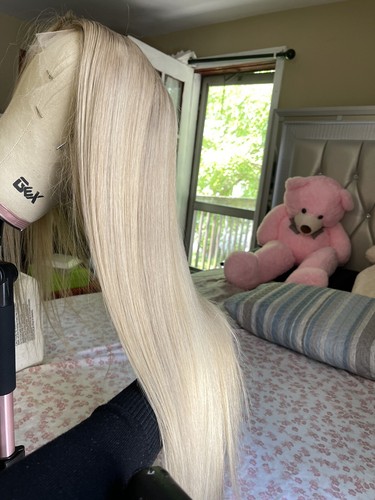 Beautiful 26” blonde wig | human hair - Picture 4 of 15