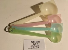 VINTAGE 1950s PASTEL TUPPER NESTING MEASURING SPOON SET Mates Green Blue Pink