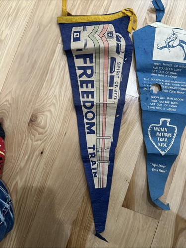 Vintage American Freedom Train Souvenir Felt Pennant  + Trail Ride Pennant - 第 2/3 張圖片