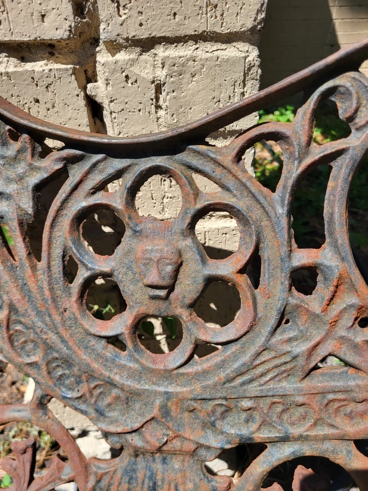 Vintage Antique Cast Iron Victorian Lion head RIGHT Bench End  - Image 3 of 4