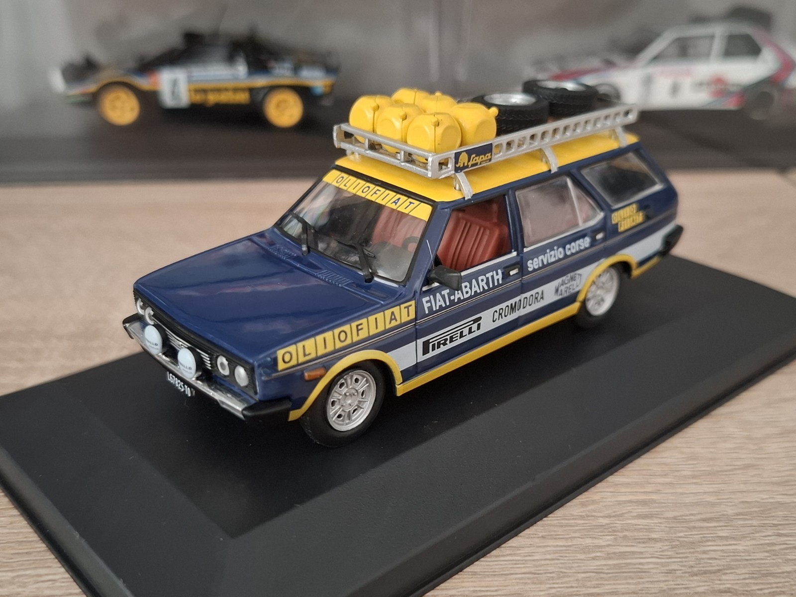 FIAT 131 PANORAMA - 1976 ASSISTENZA RALLY OLIO FIAT - 1:43 DIE CAST