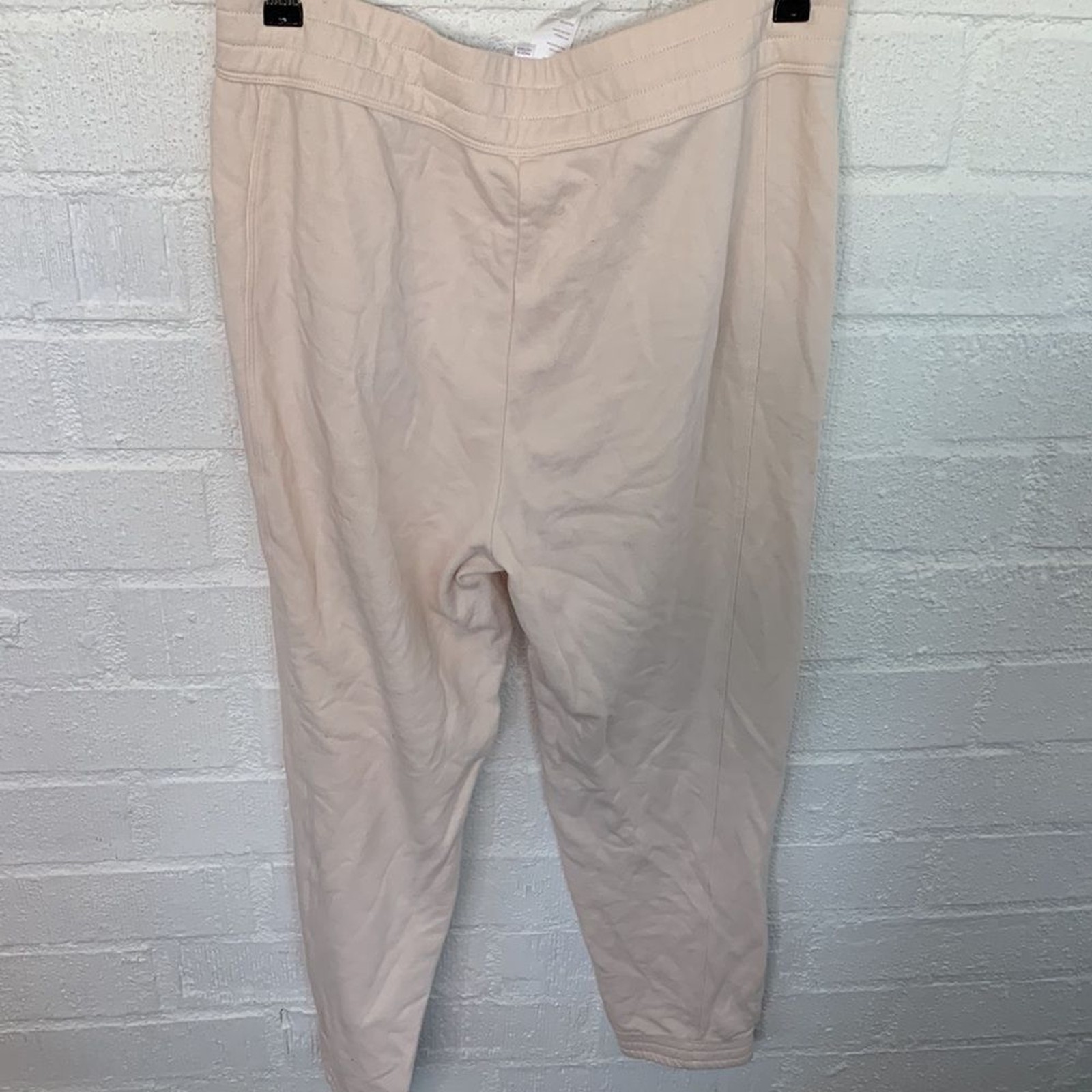 Fabletics High Waisted Performance Pink Sweatpant… - image 5