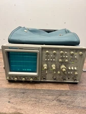 Tektronix 2465 300 MHz 4 Channel Oscilloscope