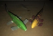 VINTAGE SPEAR FISHING DECOY LURE, AUTHENTIC HAND CARVED & PAINTED