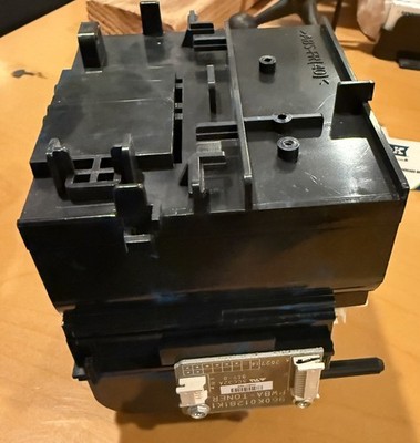 XEROX 094K92883 TONER DISPENSER Magenta 550 560 C60 C70 C9065 C9070