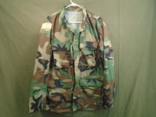 US Military Army BDU Woodland Camo Coat Twill Size Medium Regular 1999 New 277-E