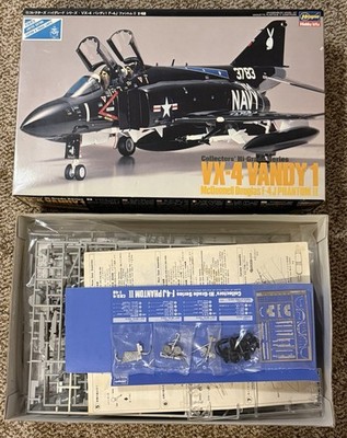 Hasegawa 1/48 F-4J PHANTOM II VX-4 VANDY1 HI GRADE SERIES Model Kit CH2