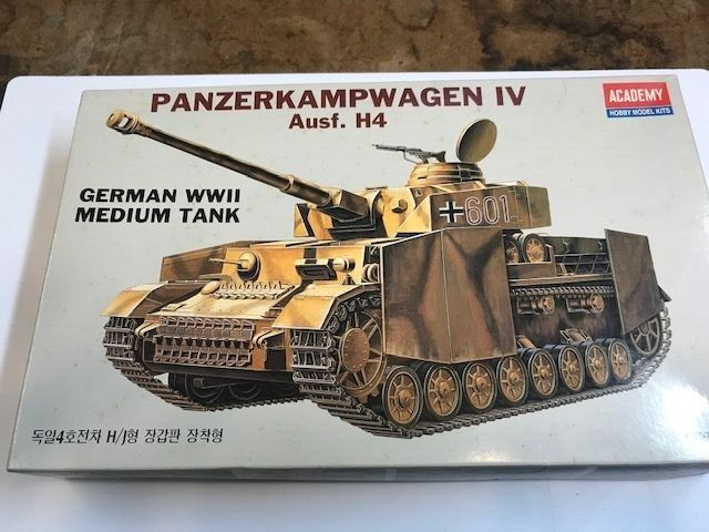A7V Totenkopf 1:35モデルキット A7V 1/35 Meng - WWI Tank - YouTube