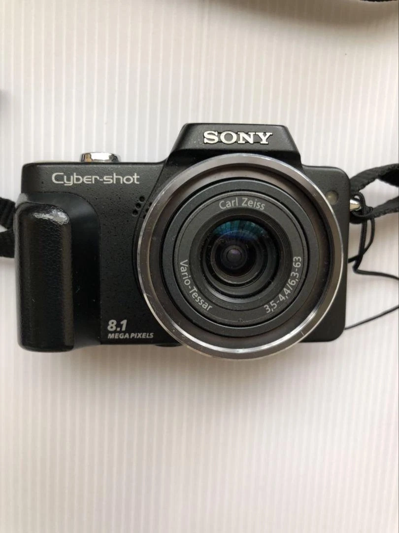 Sony Cyber-Shot Digital Camera Compact USED