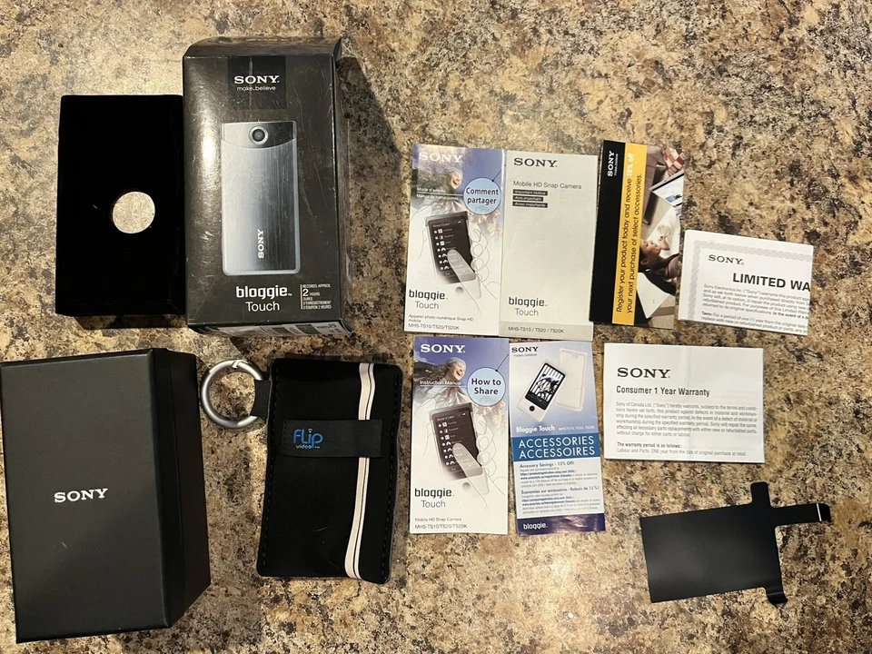 NEW - Sony Bloggie Touch MHS-TS10 2 Hour HD 4GB Camcorder - SILVER 027242808416 - Image 2 of 4