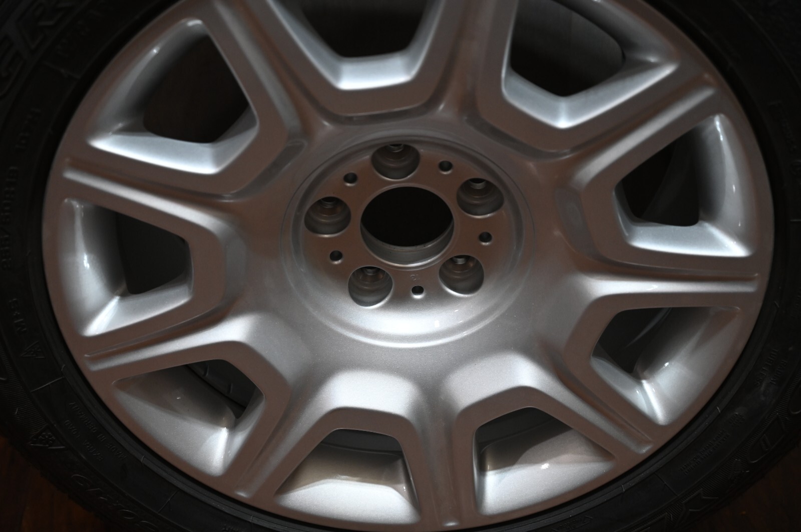 Rolls-Royce Ghost Wheel Front & Rear Wheel Rim Set OEM 6782413 NEW Goodyear