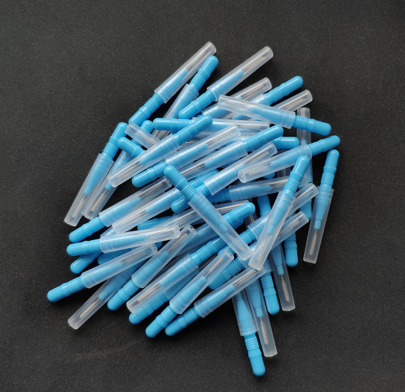 100Pcs Dental Ortho Interdental Brush Floss Sticks Tooth Floss Teeth Cleaning