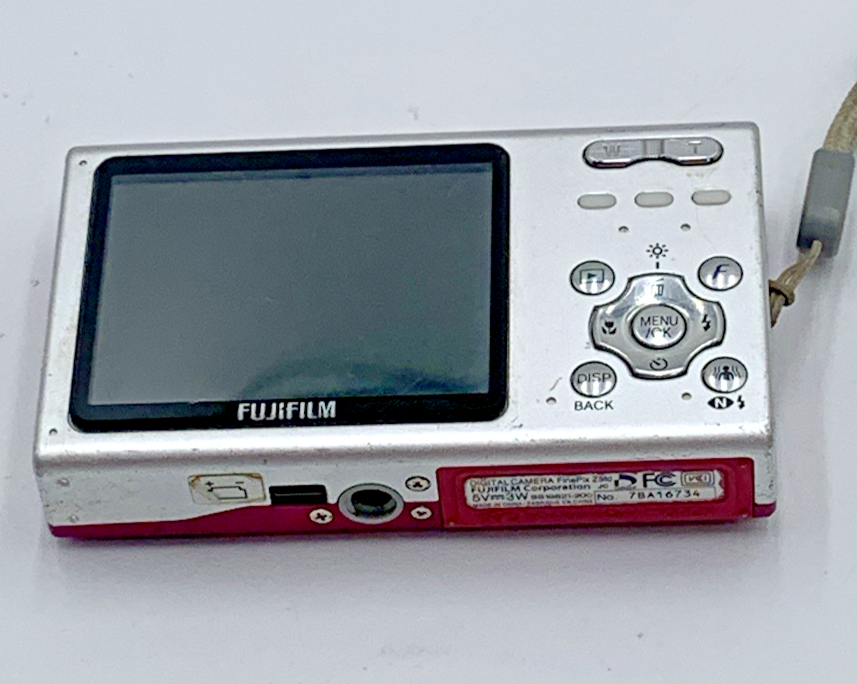 Fujifilm FinePix Z5FD 6.3MP Raspberry Pink Digital Camera With