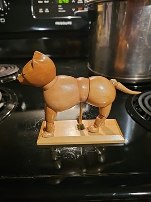 ARTICULATED CAT wood artist figure drawing pose
