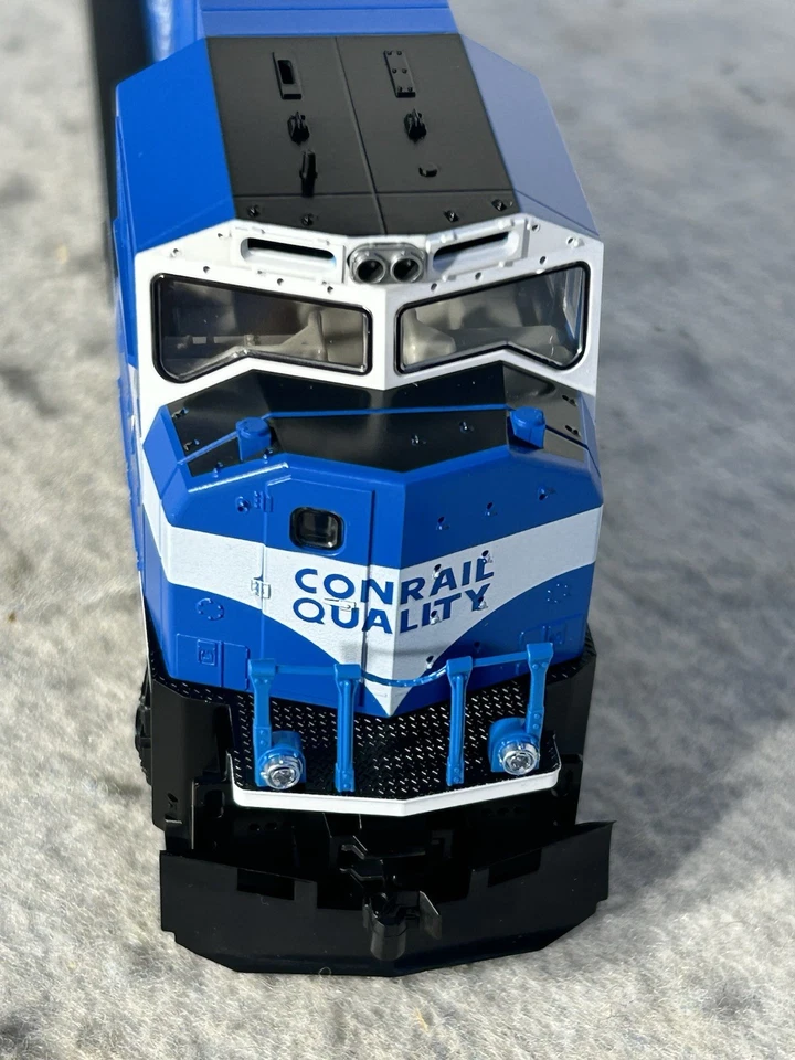 Handsome KATO Conrail RR SD-70 MAC Diesel Engine HO DCC Ready - Image 3 of 4