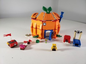 Lego SpongeBob SquarePants 3834 "Good Neighbors at Bikini Bottom" 90% w/ manual