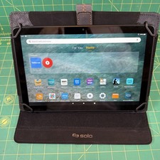 Amazon Fire HD 10 10.1" Tablet 32GB 2GB RAM Black TG425K  SOLO case bundle