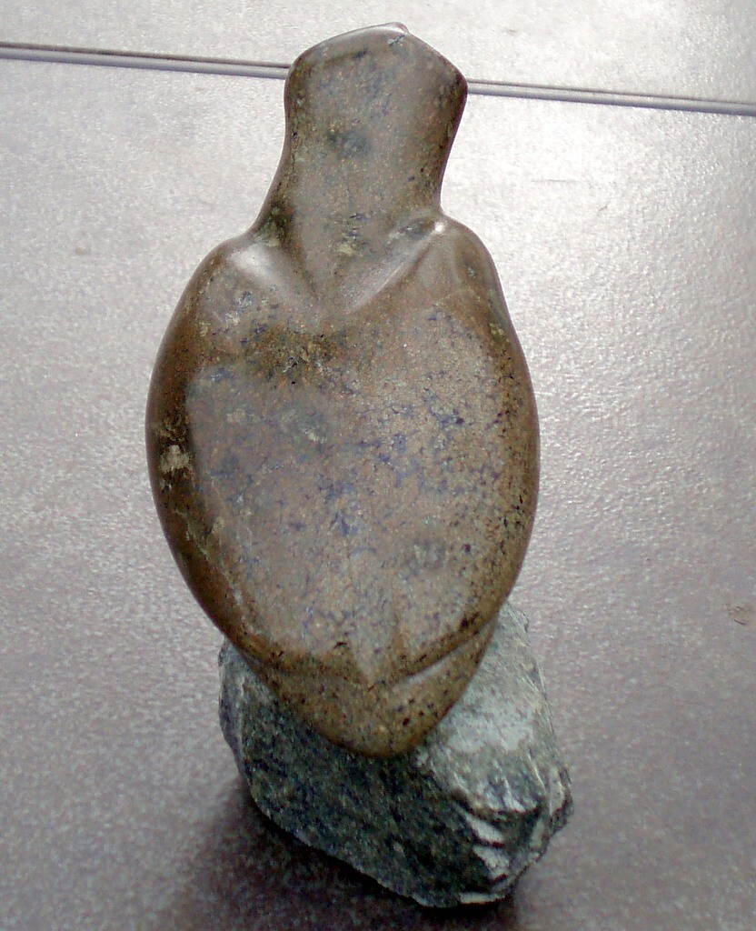 UNIQUE INUIT ESKIMO VINTAGE ANTIQUE PUFFIN BIRD OWL SOAPSTONE CARVING