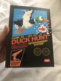 +++ 100 % Official MINT Duck Hunt Nes Nintendo New  No Zelda Pokemon Mario  ASD
