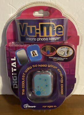 2007 Senario NEW Vu-Me Micro Photo Keeper Picture Storage Necklace