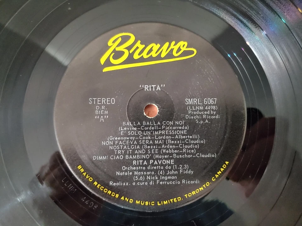 RITA - Rita Pavone - Bravo Records LP 1970 - SMRL 6067 - SIGNED COPY ! - Image 3 of 4