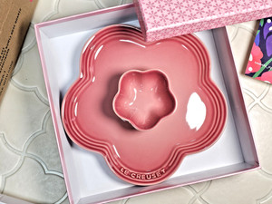 Le Creuset Flower Plate Pink Set of 2 Rose Quartz with Box [NEW
