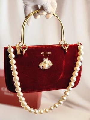 GUCCI BEAUTY Bee Velvet Pearl Pouch Makeup Cosmetic Burgundy RED Bag Zipper