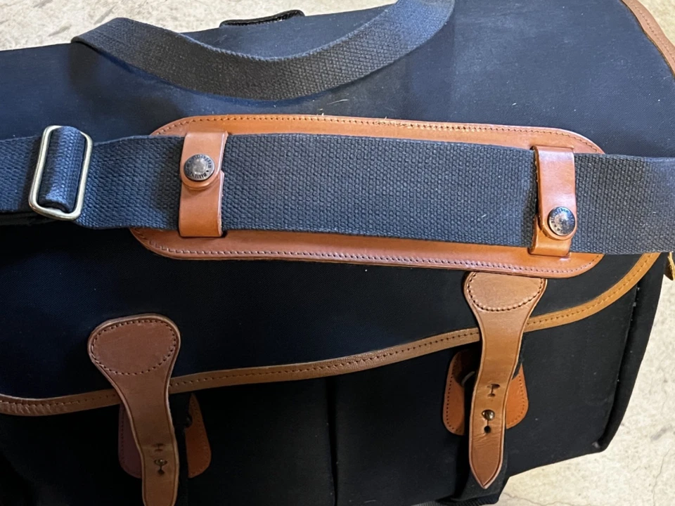 Billingham Hadley 大号 Pro CameraBag 黑色帆布/棕褐色皮革 — 第 4/4 张图片