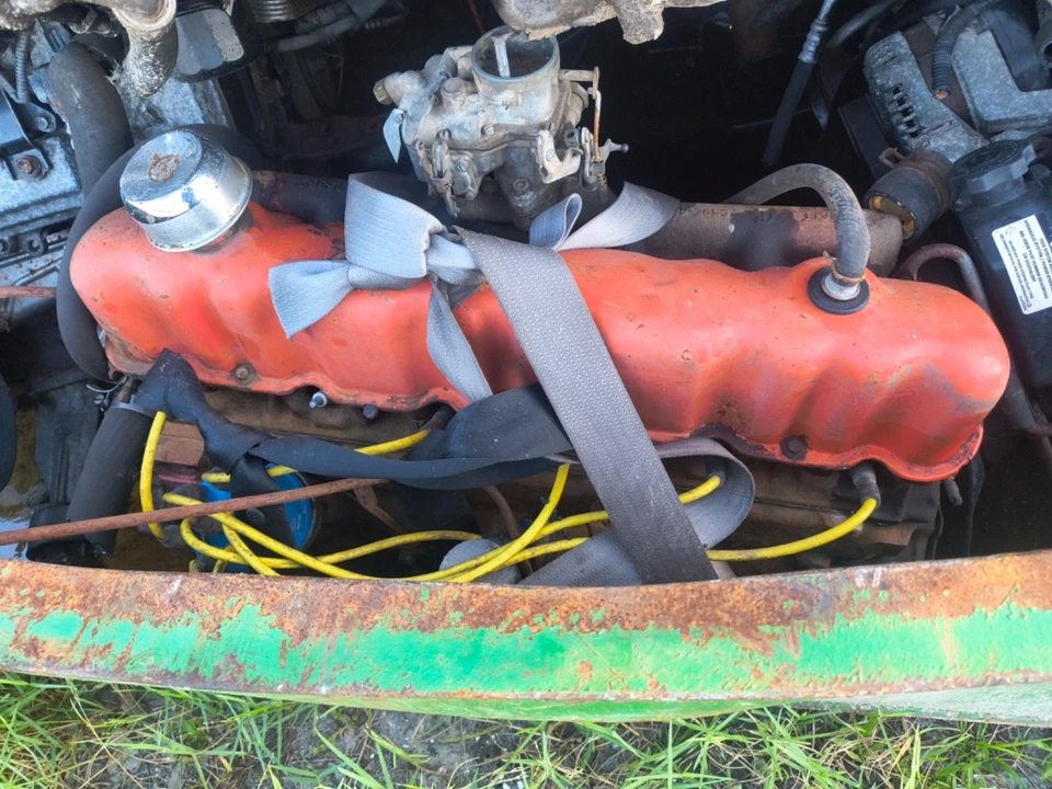 Ford Mustang 1966 motor recto 6 Foto 3 de 4