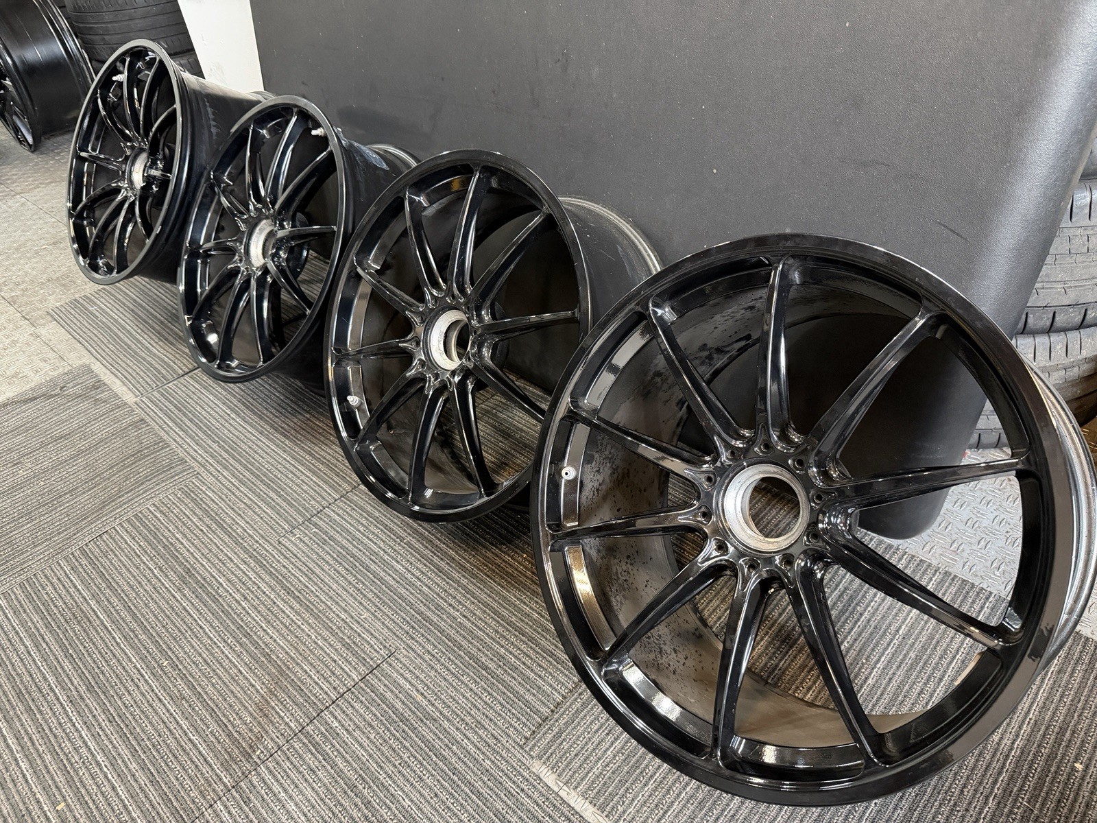 20" LAMBORGHINI HURACAN PERFORMANTE / EVO TECNICA STO RIMS (OEM) CENTER LOCK