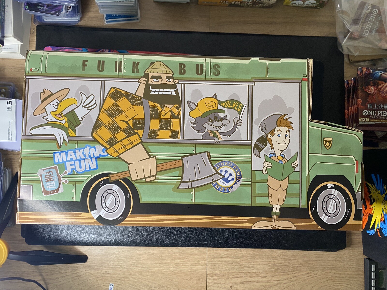 Funko Camp Fundays 2023 Box Of Fun rare édition Chasepeak Eagles bndl 7 en vinyle