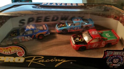 Petty Enterprises 3 Car Set 1/64-Kyle Petty,John Andretti-Hot Wheels Pro Racing