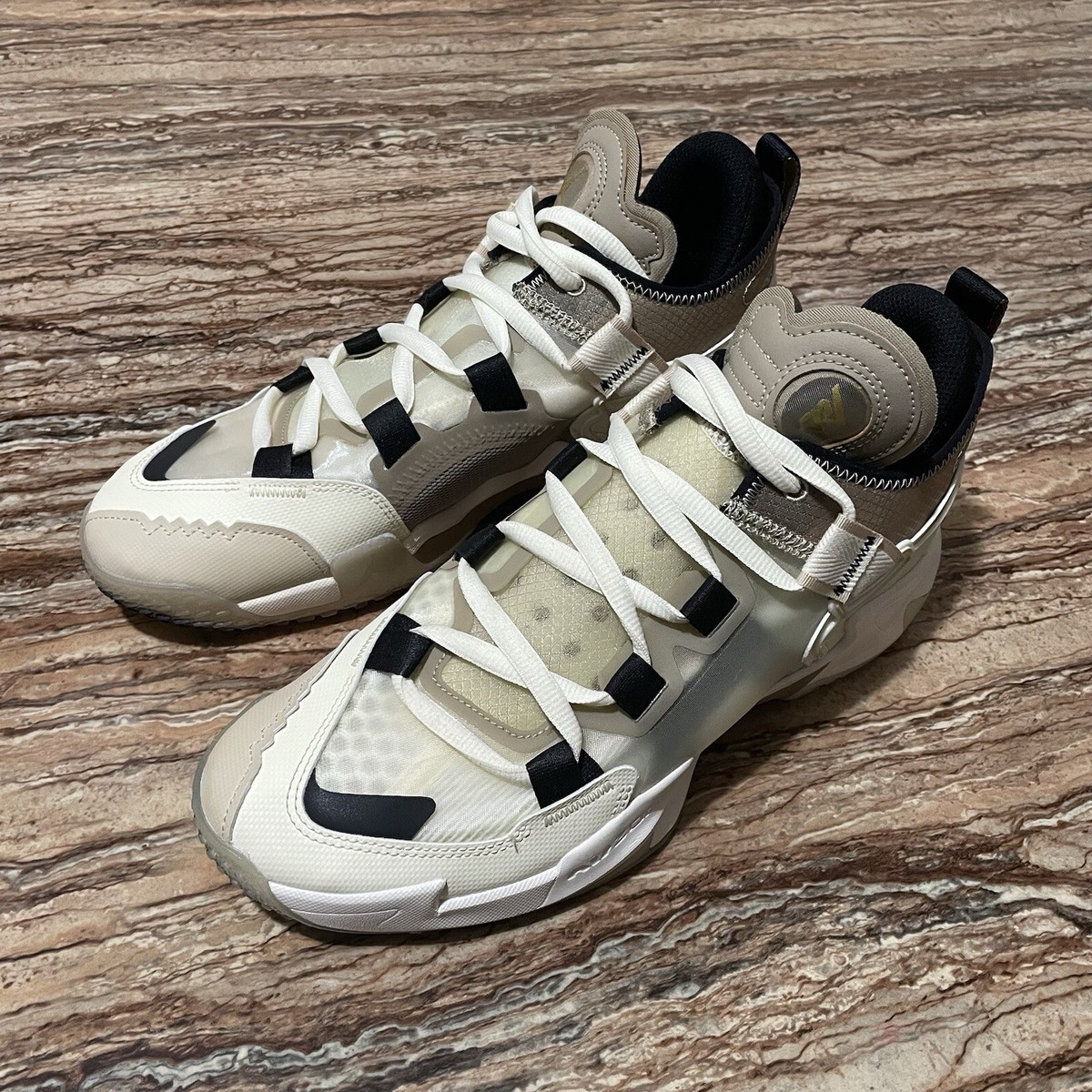 JORDAN Sneakers WHY NOT Zer0.5 Men's 9.5 Coconut Milk/Black