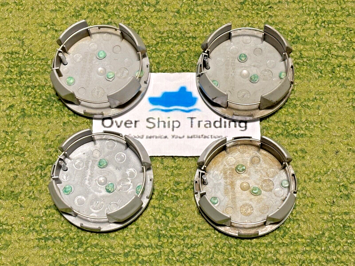Lexus Genuine LS460 LS600h Wheel Center Cap Silver Left Right Pair