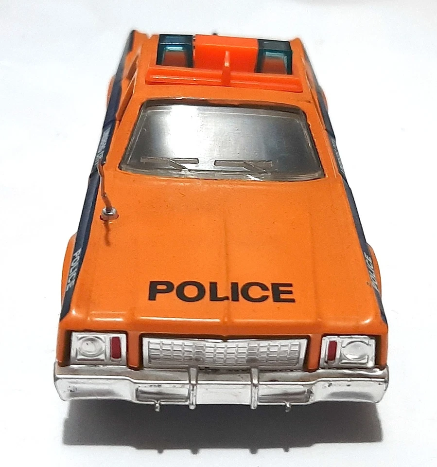 Modellino Matchbox Super kings plymouth Gran Fury (1979) - Immagine 4 di 4