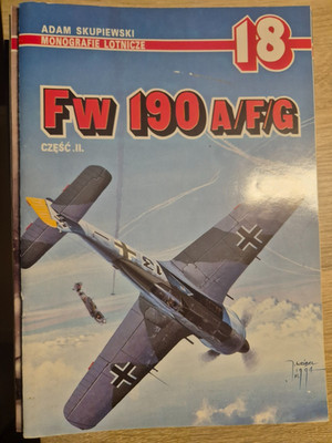 Aircraft Monograph 18 - Focke Wulf Fw-190 A/F/G CzesC II - AJ Press