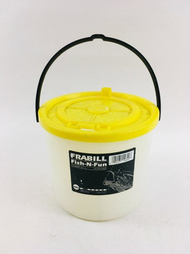 Frabill Fish and Fun Bait Bucket 4.5 Quart or 4.3 L MODEL #4600