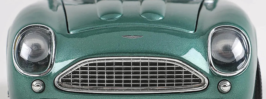 Aston Martin Vanquish Race Car Le Mans Custom Built Metal Body 1:18 SCALE MODEL