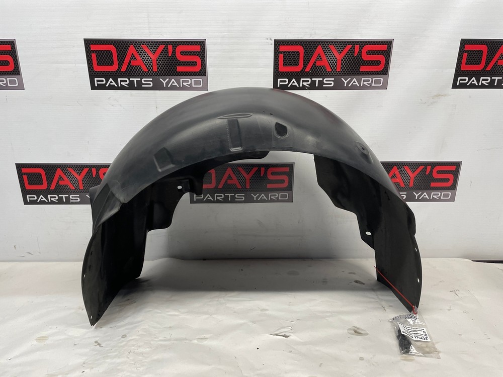 2014 Cadillac CTS-V Coupe Right Rear Wheel Well Liner OEM