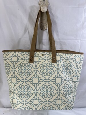 monogrammed D tote new
