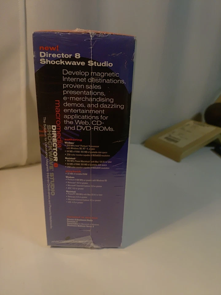 Macromedia Director 8 Shockwave Studio For Windows - Image 3 of 4