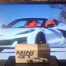 MINI GT Chevrolet Corvette Z06 Diecast Car 1:64 Arctic White TSM Model 2023