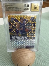2020-21 Panini Mosaic Rookie Scripts Gold Tyrese Haliburton RC Auto Beckett 10