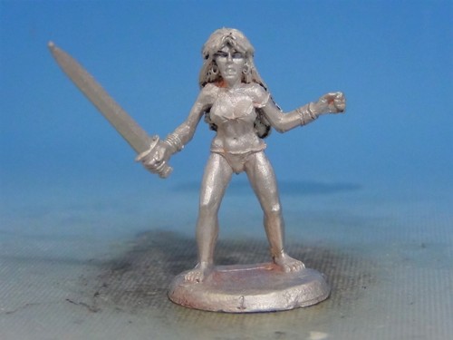 Ral Partha Female Fighter Huntress Barbarian w/ Sword Dungeons & Dragons D&D OOP