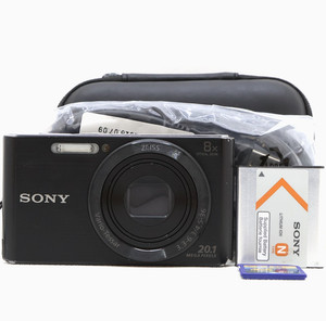 Sony Digital Camera Cybershot DSC-W830 20.1MP Compact Black Tested Full Kit