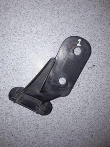 BMW 3 Coupe E36 Stoßstangenhalter vorne rechts 8122577 2.50 Petrol 33749402