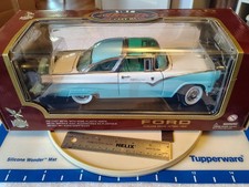 Original Road Legends 1:18 Die Cast 1955 Ford Fairlane Crown Victoria