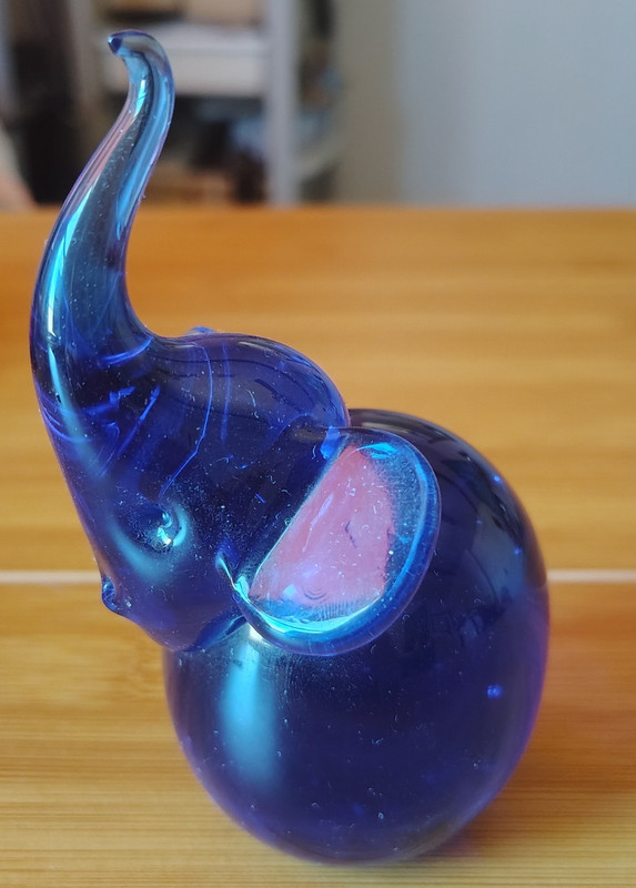 Vintage Cobalt Blue Art Glass Elephant w/trunk up Paperweight (4 1/2")